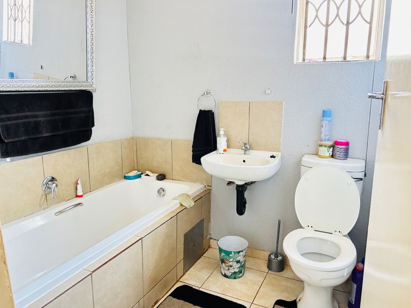 Stunning 2 bedrooms house for sale in Sky city  - Photo 10