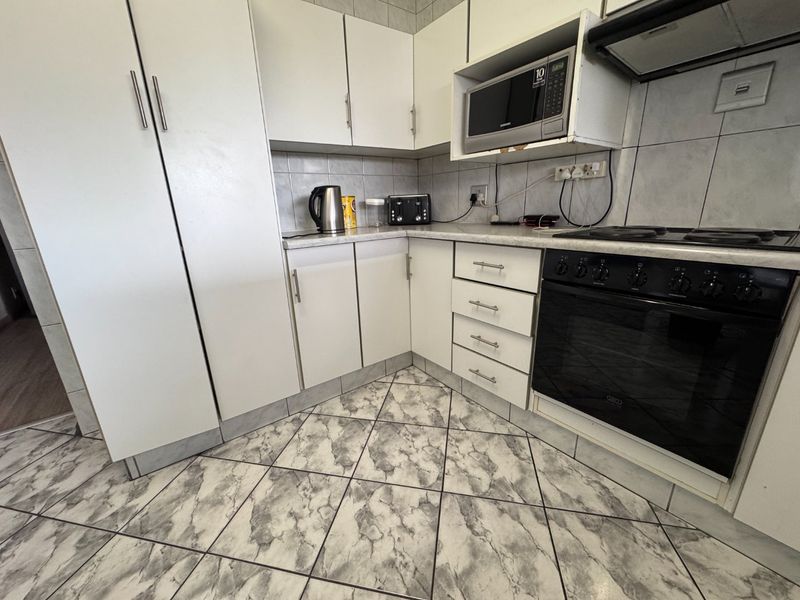 Comfort meets convenience in Three Rivers - Photo 7