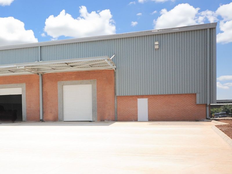 Brand New Warehouse – 1660m2 at Eco Glades 3  - Photo 5