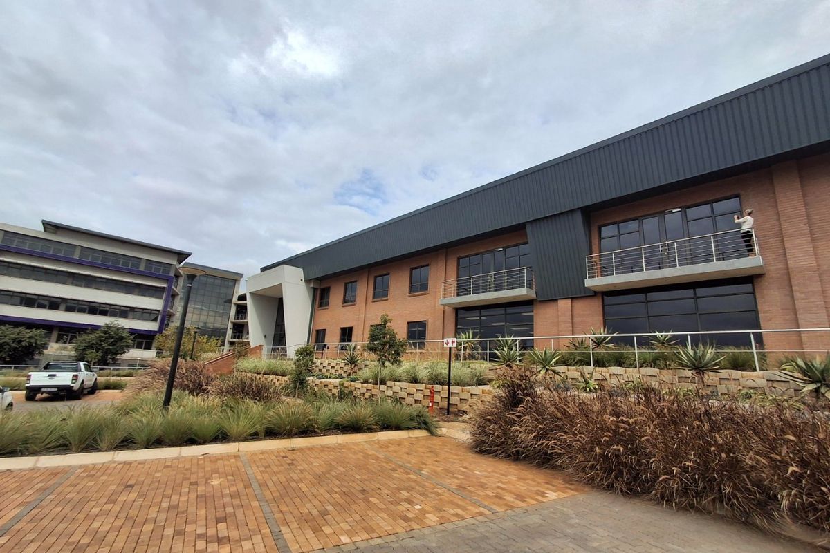 Brand New Warehouse – 1660m2 at Eco Glades 3  - Photo 3