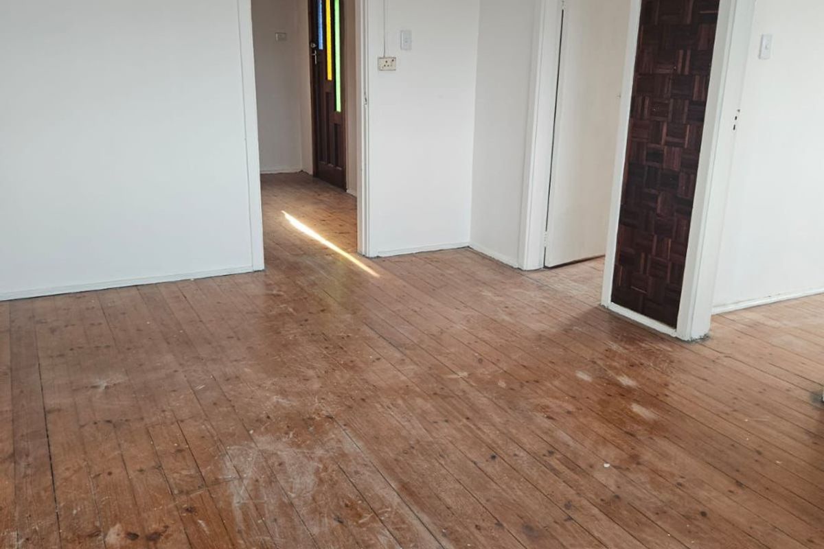 3 bedrooms, 1 Bathroom House To Let In Clare Estate, Durban - Photo 5