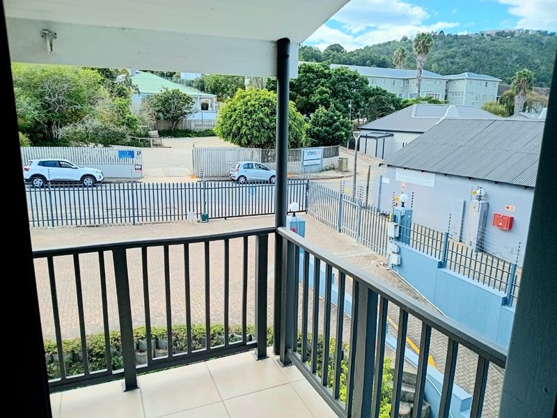 Move In Ready Apartment with Two Bedrooms and Two Bathrooms - Photo 4