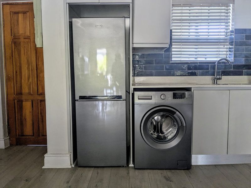 Move In Ready Apartment with Two Bedrooms and Two Bathrooms - Photo 7