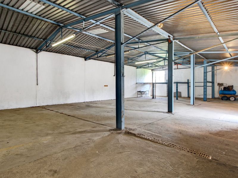 Versatile Mixed-Use Agricultural Holding with Warehouses & Multiple Dwellings - Photo 9