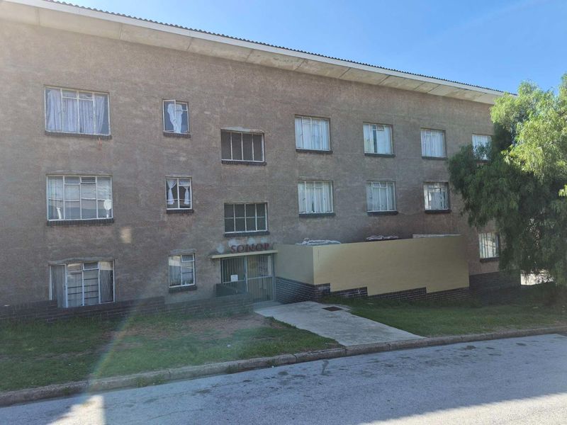 1 bedroom apartment for sale in North End - Photo 3