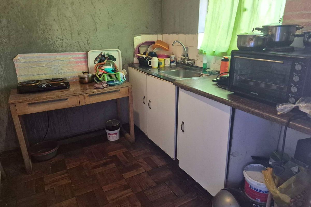 1 bedroom apartment for sale in North End - Photo 5