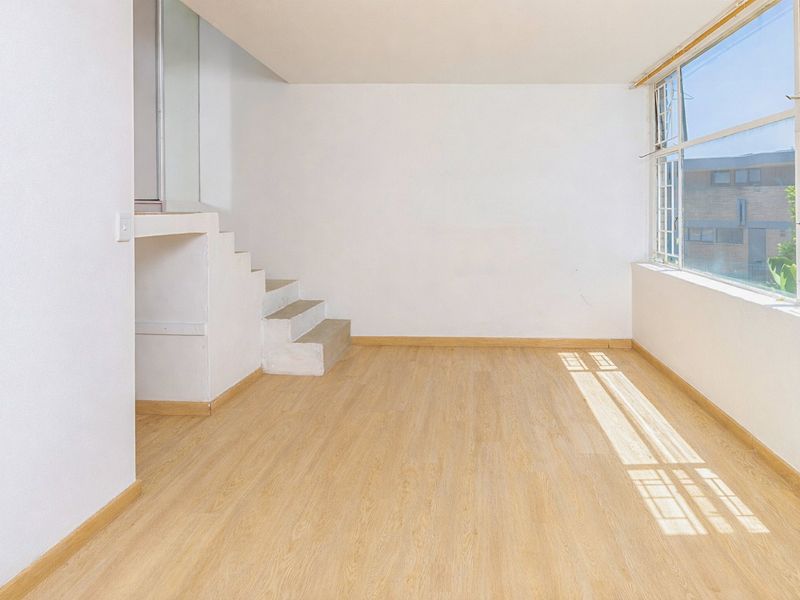 1 Bedroom Split Level Apartment  - Photo 3