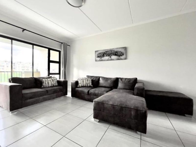 Fully Furnished 3 Bedroom Apartment to rent in Kikuyu, Waterfall City Midrand  - Photo 4