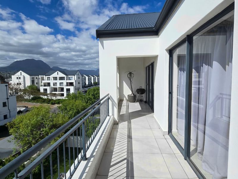 2 Bedroom Apartment - Photo 8