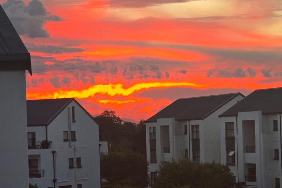 2 Bedroom Apartment - Photo 2