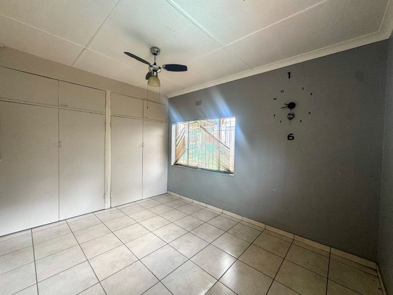 FAMILY HOME WITH FLATLET - Photo 8