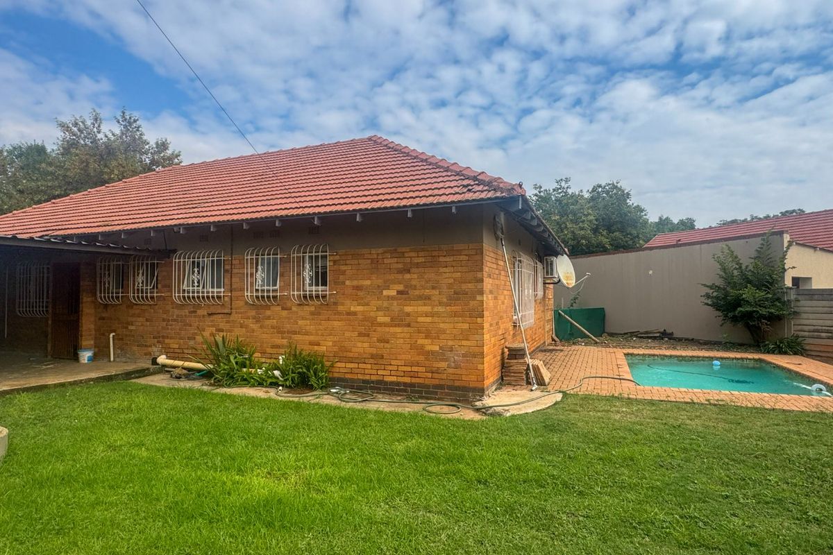 FAMILY HOME WITH FLATLET - Photo 3