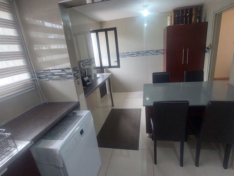 Beautiful spacious home for sale in Bayview Chatsworth - Photo 4