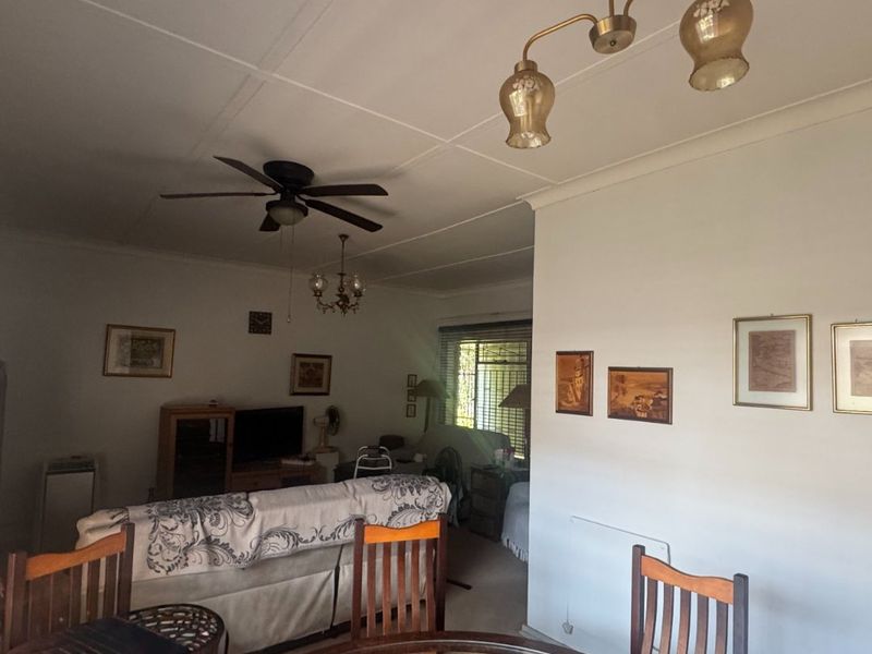 New listing - Photo 9