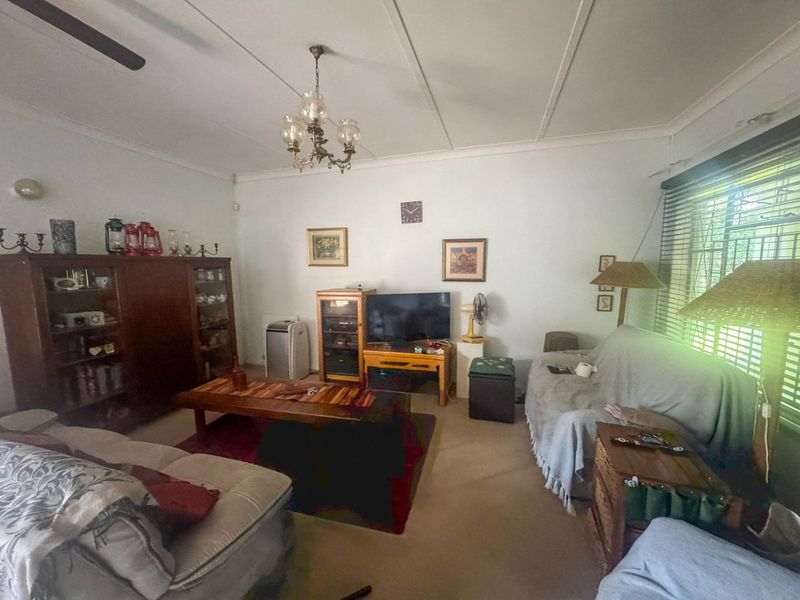 New listing - Photo 5