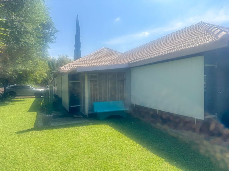 New listing - Photo 1