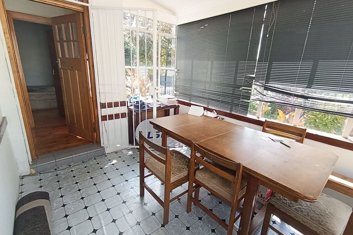 3 bed /1.5 bath house with a cottage- in Norwood - Photo 3