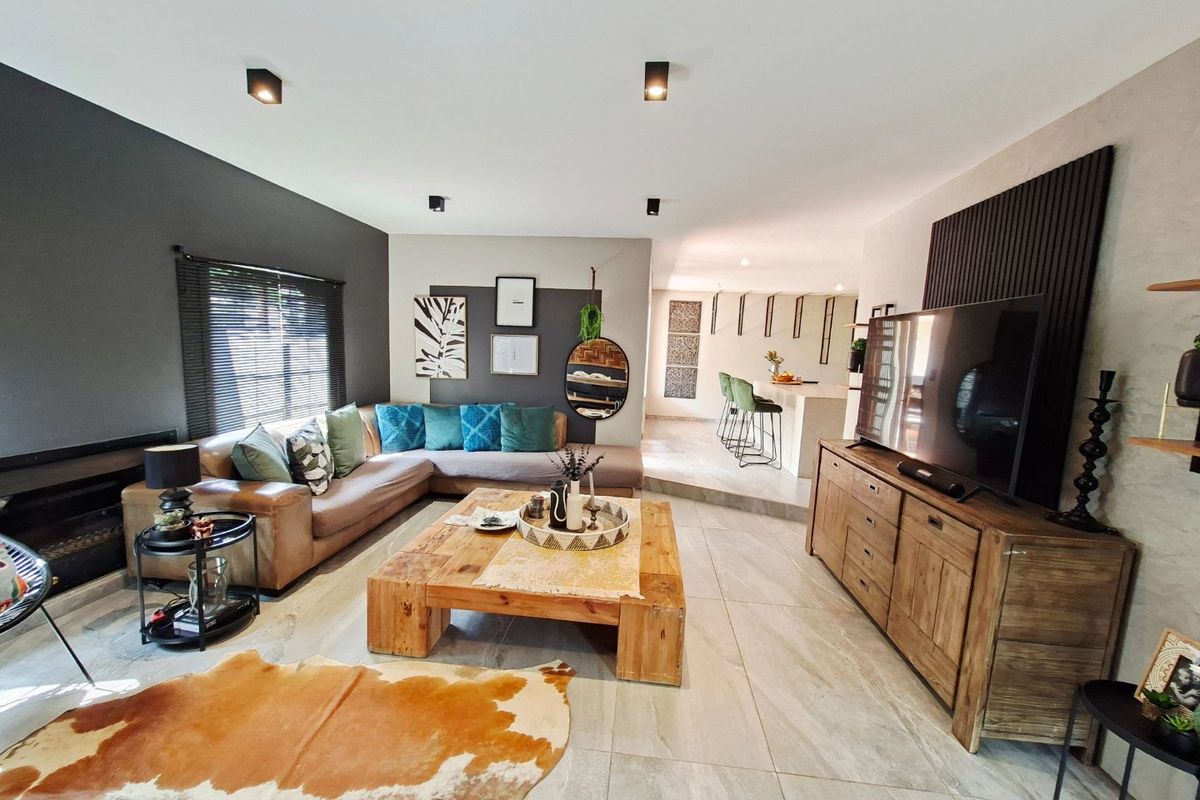 Ultra-Modern Living Reimagined: Fully Renovated Gem in The Wilds Estate - Photo 3