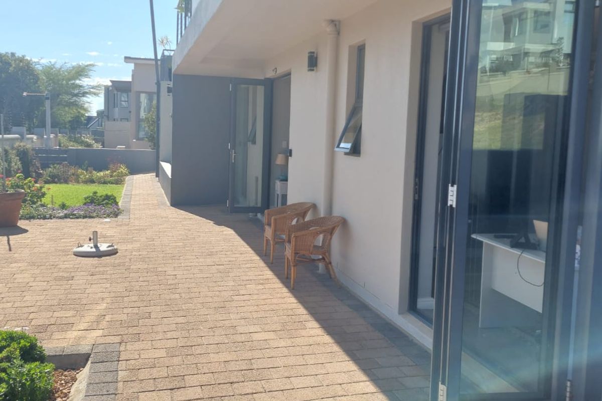 Luxurious Flatlet in Fairhaven Country Estate, Somerset West - Photo 2