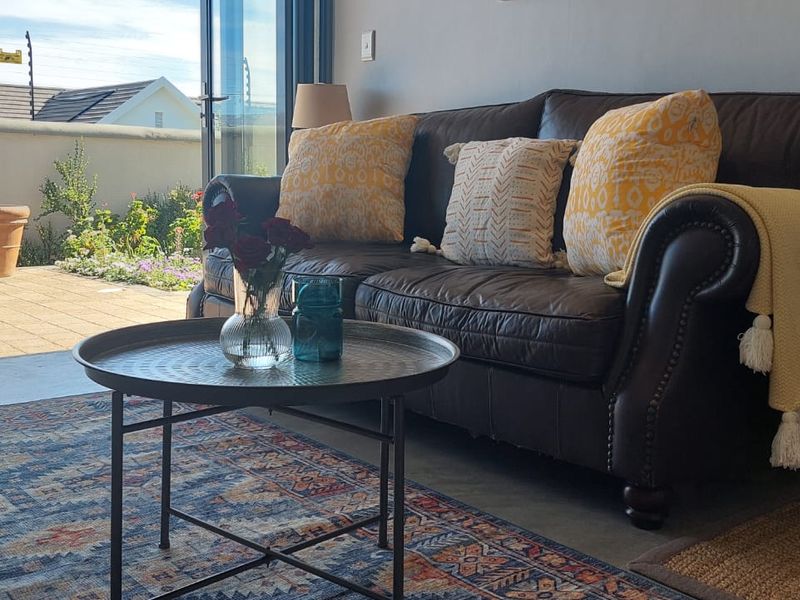 Luxurious Flatlet in Fairhaven Country Estate, Somerset West - Photo 4