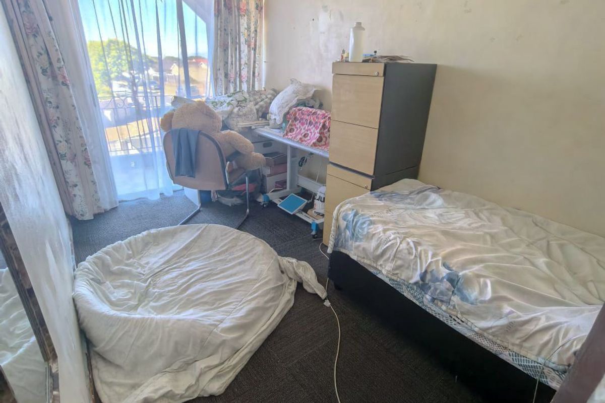 Cosy 3 Bed Townhouse in Grassy Park - Photo 5