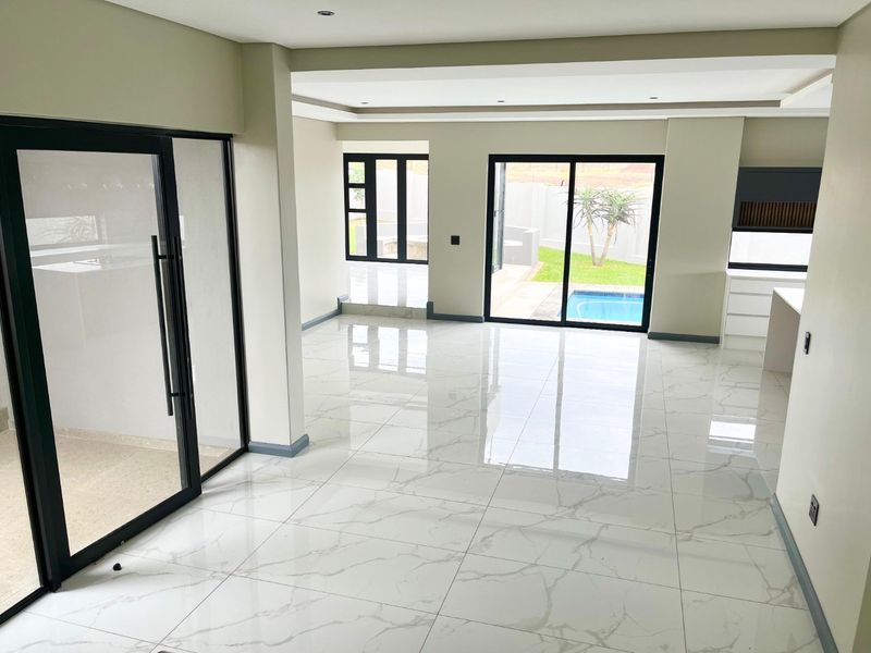 Sophisticated Family Home | Pool & Boma | Luxurious Main Suite  - Photo 7