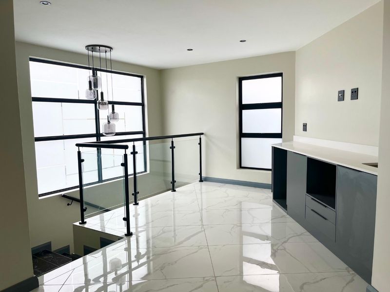 Sophisticated Family Home | Pool & Boma | Luxurious Main Suite  - Photo 9