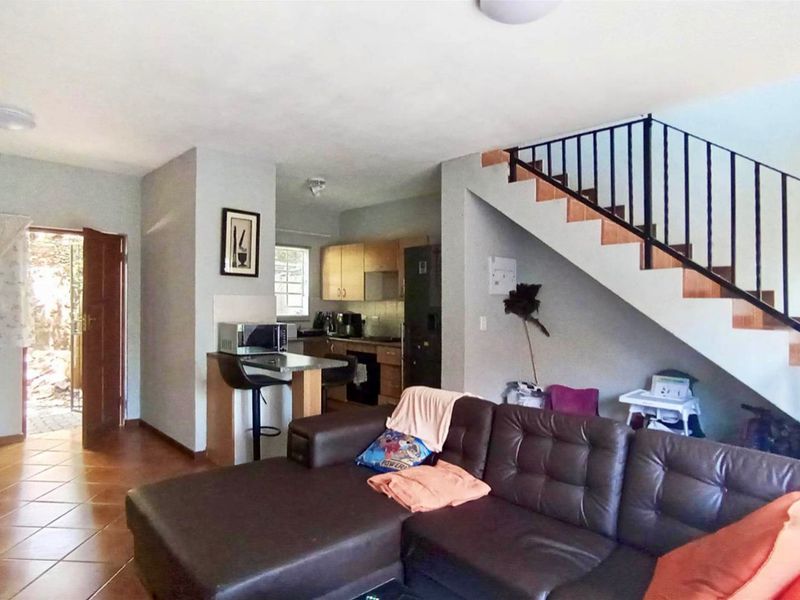 2 bedroom, 1 bathroom duplex in La Montagne  - Photo 2