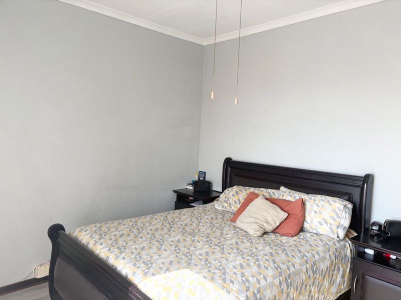 2 bedroom, 1 bathroom duplex in La Montagne  - Photo 9