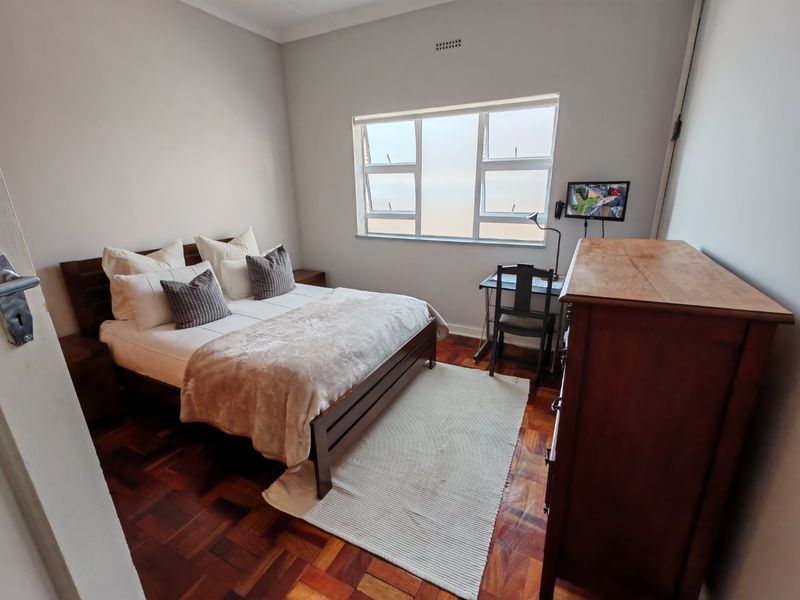 Beautifully maintained home with peaceful views over the suburb.   - Photo 10