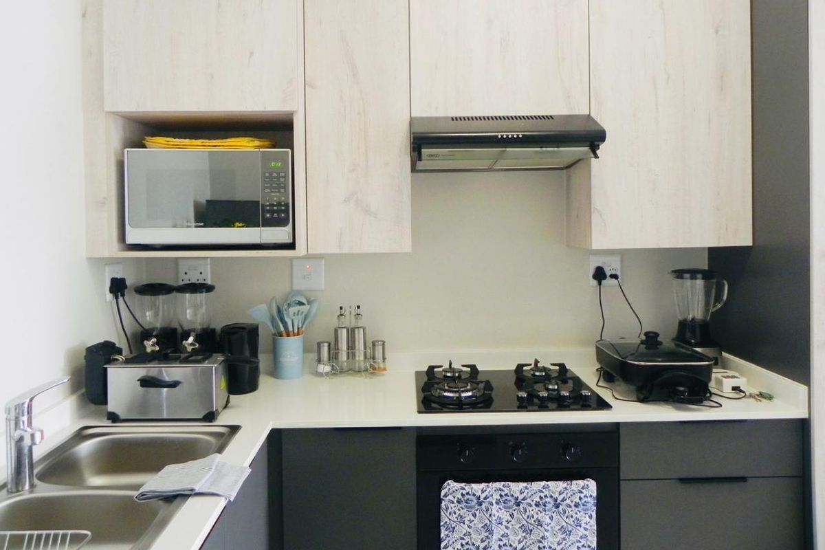 Fully Furnished 2 Bedroom Apartment to rent in Carlswald, Midrand  - Photo 2