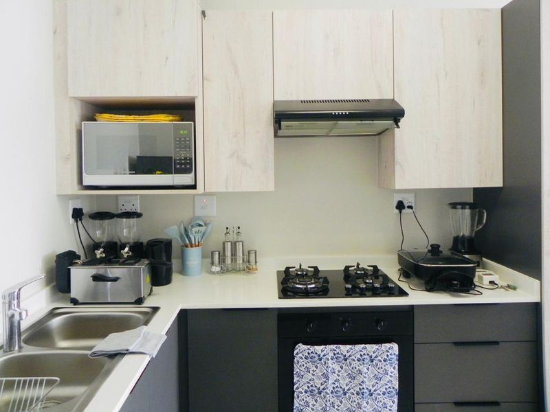 Fully Furnished 2 Bedroom Apartment to rent in Carlswald, Midrand  - Photo 2