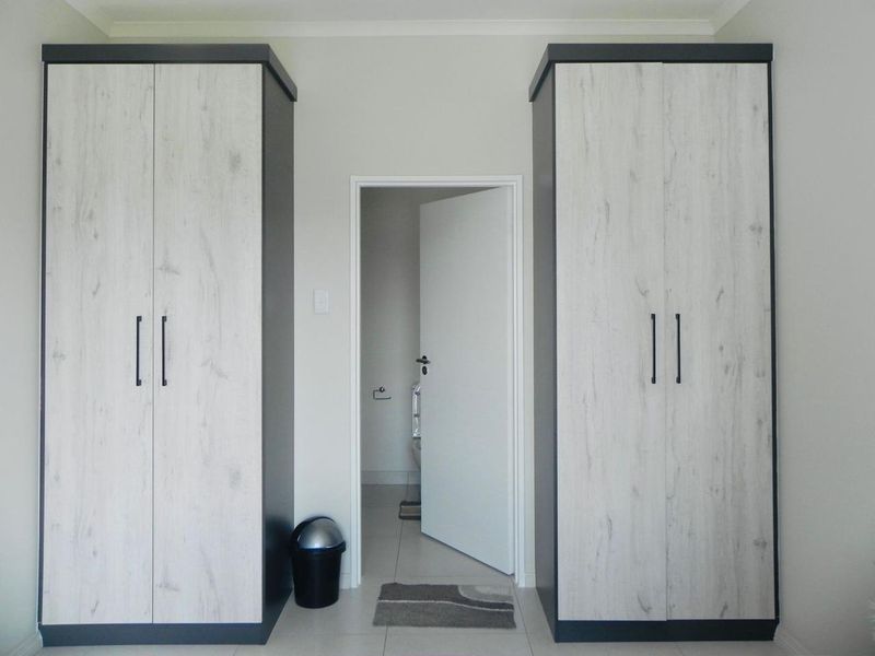 Fully Furnished 2 Bedroom Apartment to rent in Carlswald, Midrand  - Photo 9