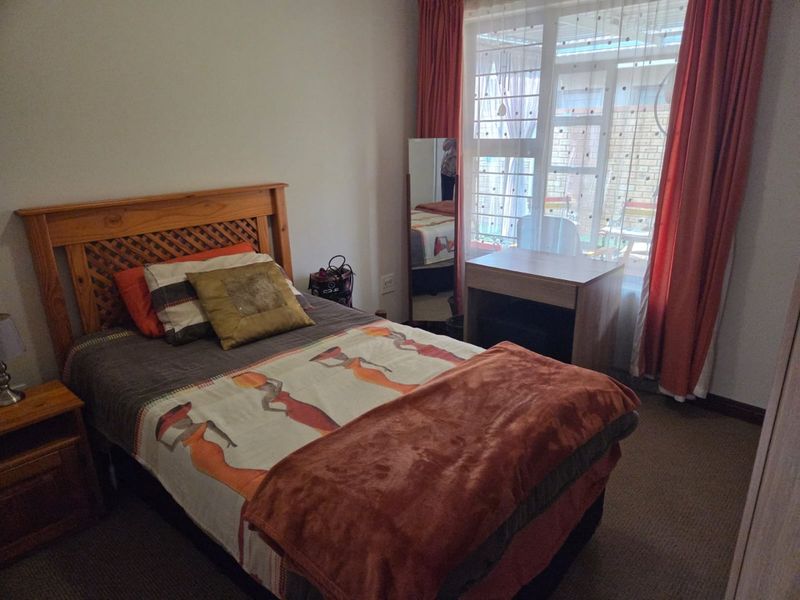 Enjoy Secure, Peaceful Living in a Beautiful Over-50s Lifestyle Estate - Photo 9