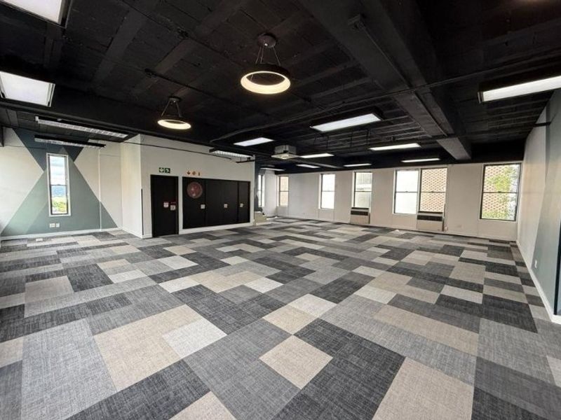 Modern Office suite to let in Rosebank, Sandton  - Photo 6