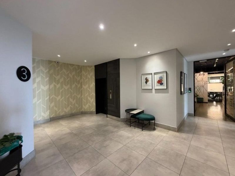 Modern Office suite to rent in Rosebank, Sandton  - Photo 3