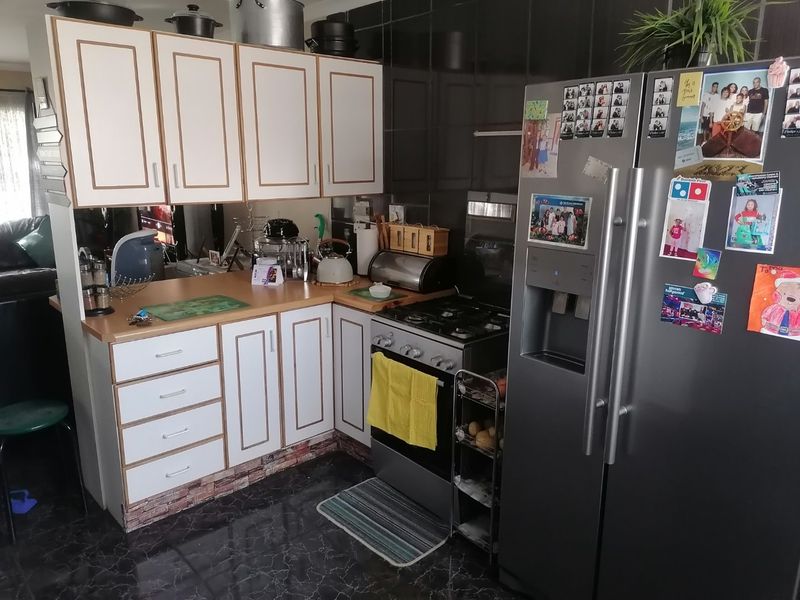 Lock up and Go Unit for sale in Fauna, Bloemfontein  - Photo 7