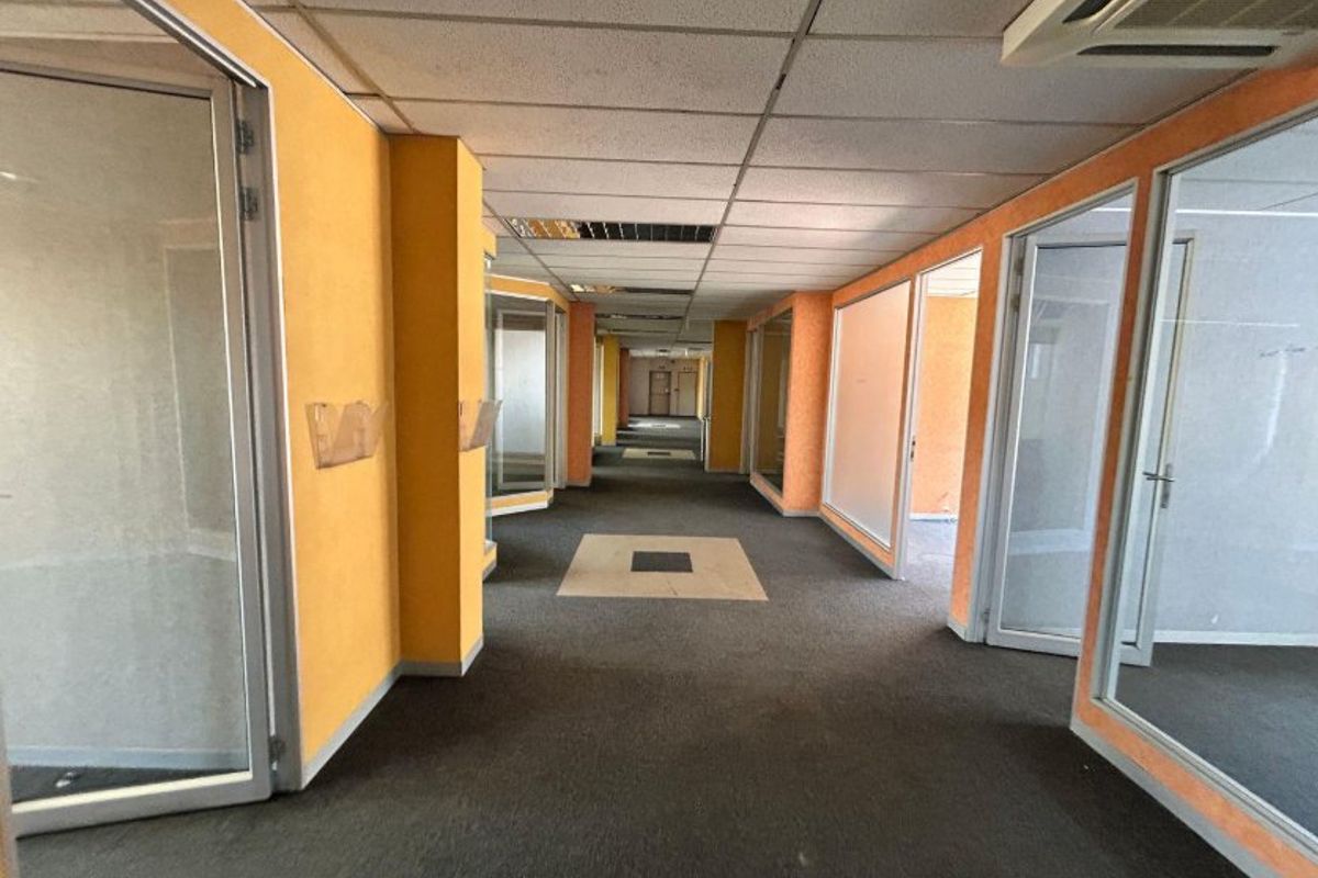 Modern Office to let in Prime Area, Bedfordview  - Photo 4