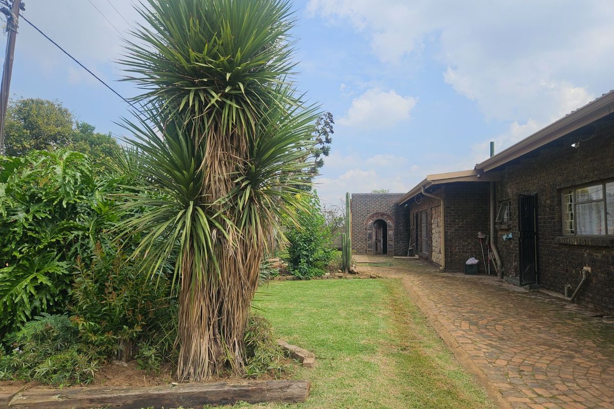 3 Bedroom house for sale  - Photo 2