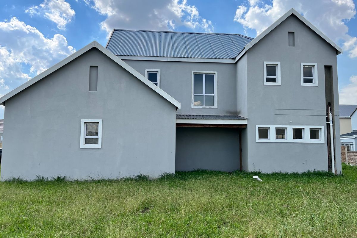 Elegant family living in Riverspray Estate - to be completed by buyer - Photo 3