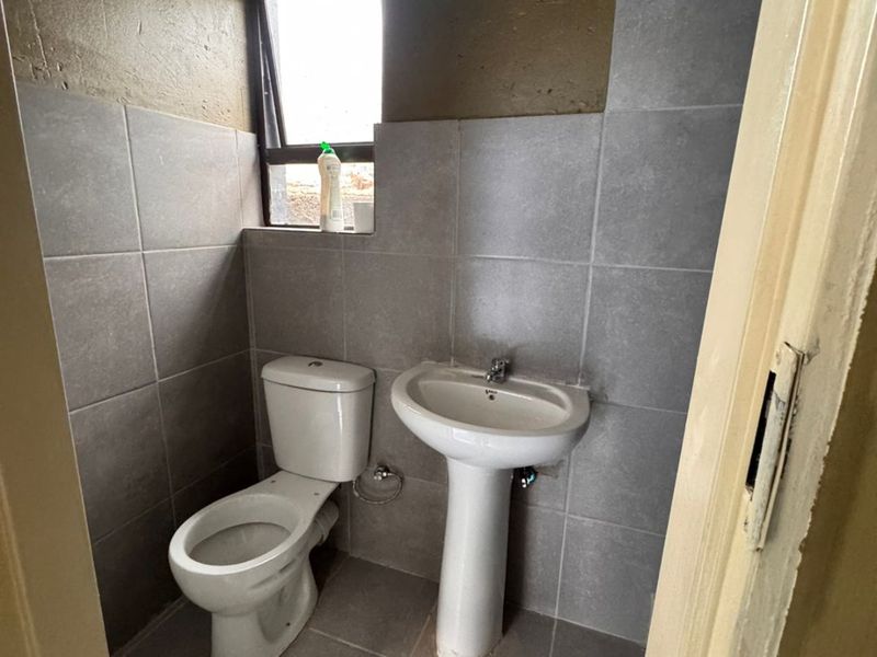 AFFORDABLE RENTAL ZAKARIYA EXT 4 - Photo 5