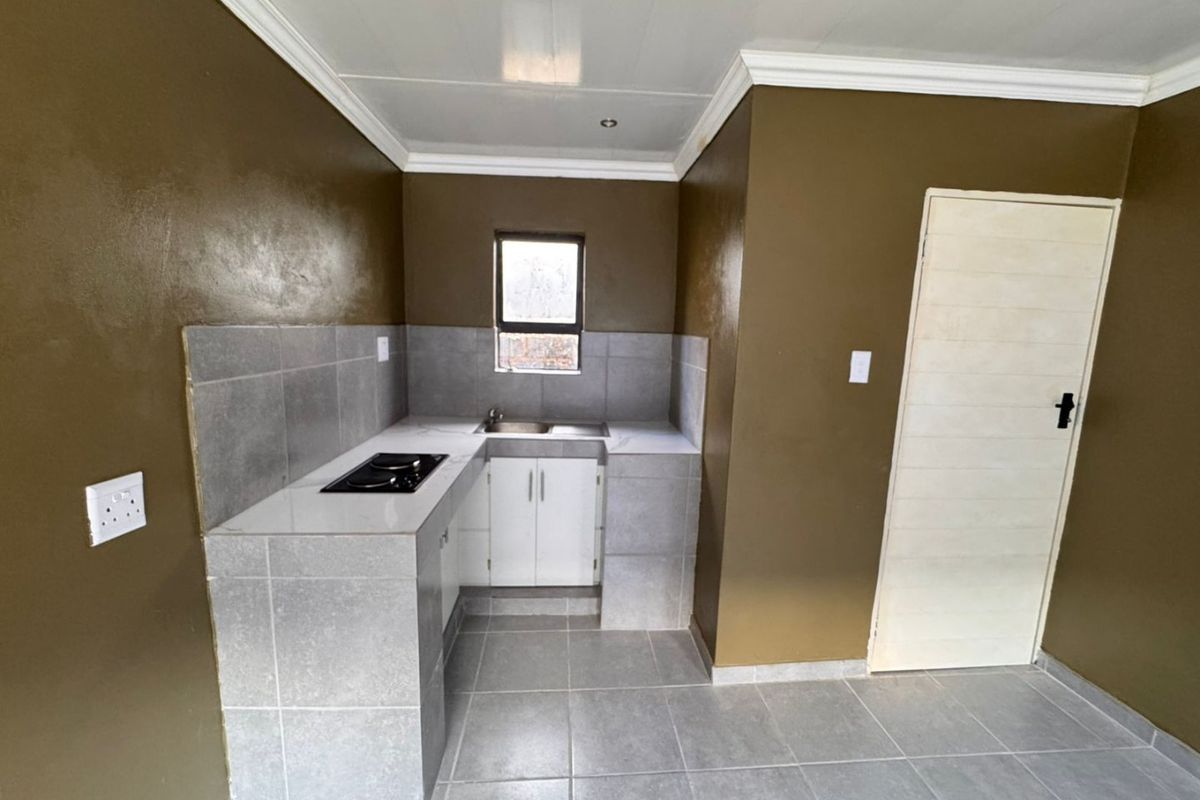 AFFORDABLE RENTAL ZAKARIYA EXT 4 - Photo 2