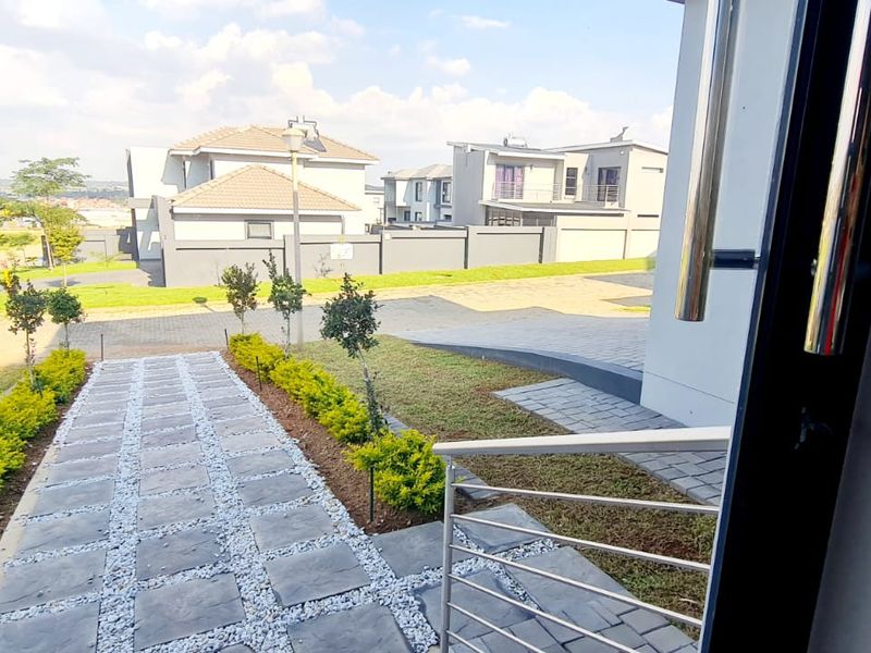 Urgent Sale | Brand New 4 Bedroom Luxury Home with Pool in Blue Hills Estate - Photo 5