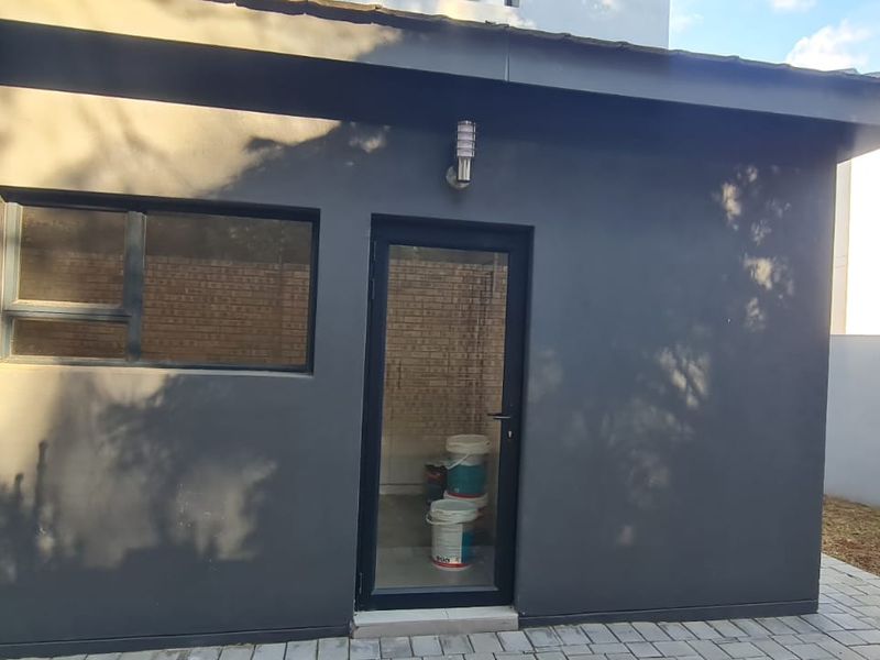 Urgent Sale | Brand New 4 Bedroom Luxury Home with Pool in Blue Hills Estate - Photo 4