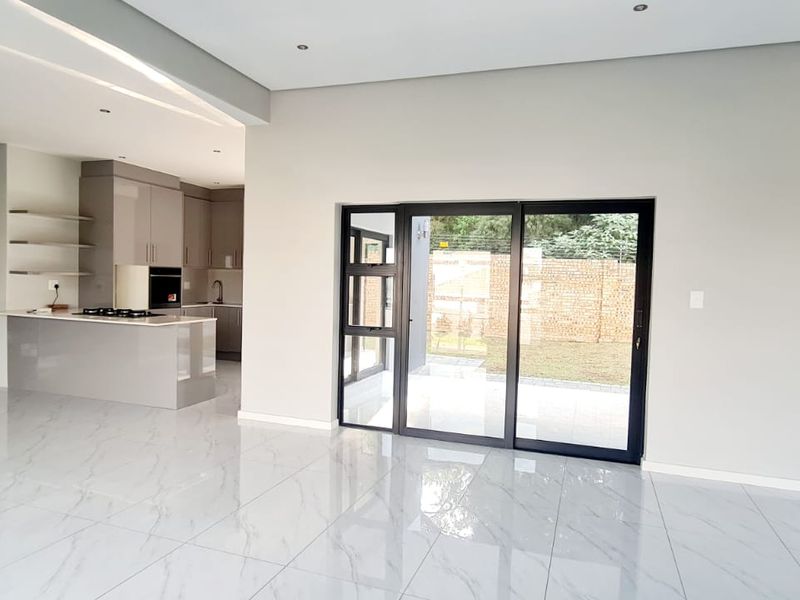 Urgent Sale | Brand New 4 Bedroom Luxury Home with Pool in Blue Hills Estate - Photo 7