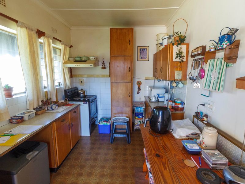 Charming Family Home in Mindalore – Spacious Living with a Lush Garden Retreat - Photo 5