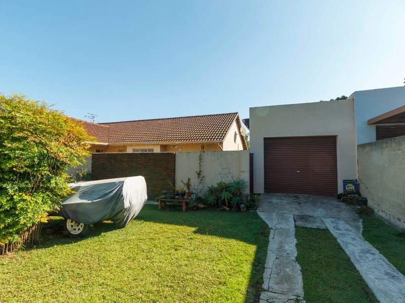 Charming Family Home in Mindalore – Spacious Living with a Lush Garden Retreat - Photo 2