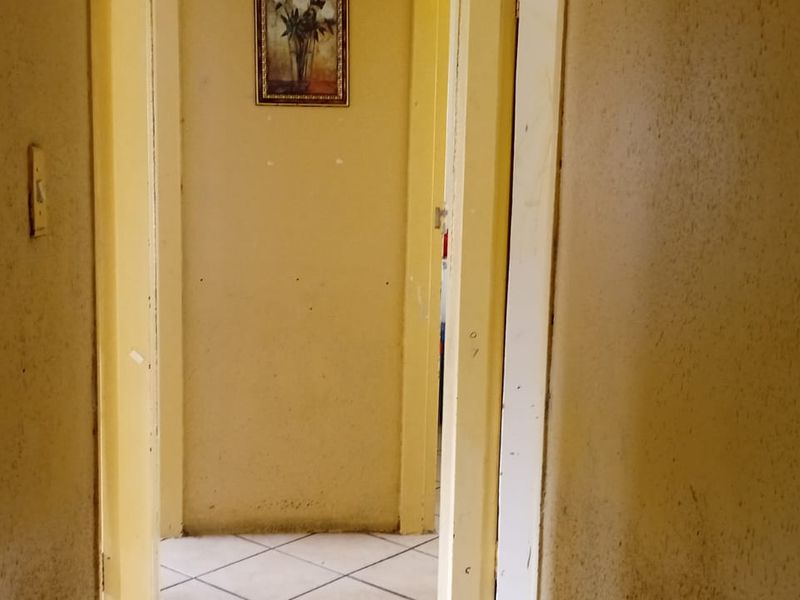 Your perfect family home awaits in Clayville-Clean and Move in Ready ! - Photo 8