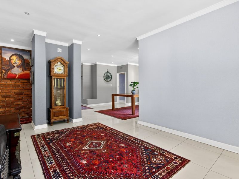 Spacious Family Living with Exceptional Entertainment Appeal in Norscot Slopes - Photo 7