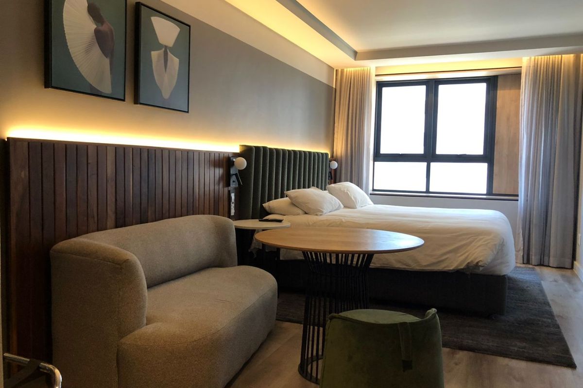 FOR SALE: Luxury Studio Apartment – The Rockefeller, Cape Town Foreshore - Photo 3